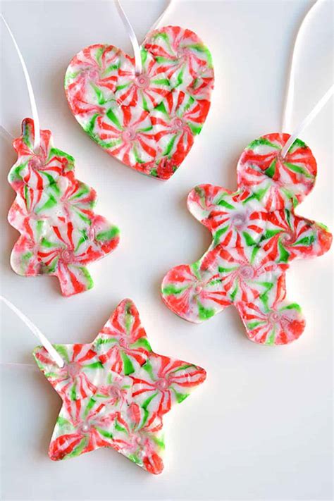 15 DIY Christmas Crafts For Kids That Will Start the Holidays Off Right