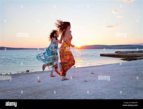 Lady Running 的图像结果