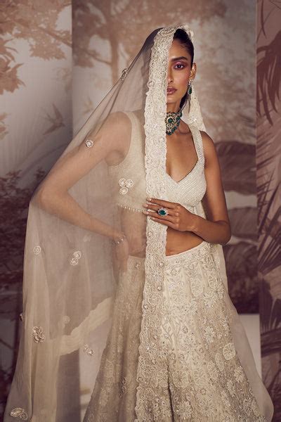 HELENA LEHENGA SET – Sana Barreja