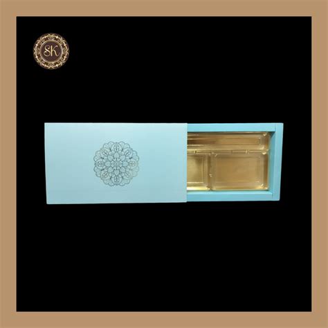 18 Pataka Pastel Box | Golden Cavity Box | Chocolate Box | Gift Box ...