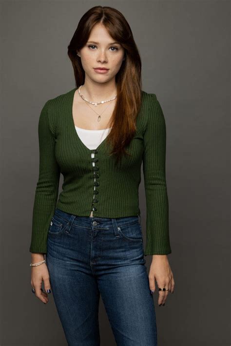 Walker : Photo Violet Brinson - 47 sur 103 - AlloCiné