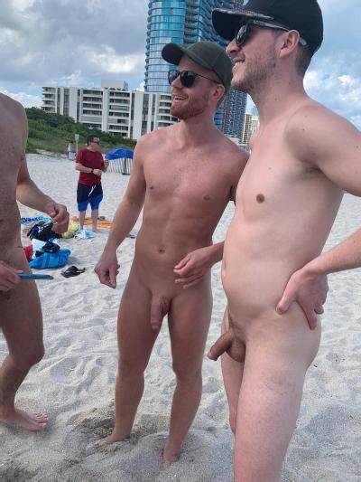Gay Bald Men Porn Pix