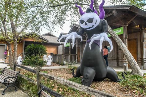 Hattiesburg Zoo spooktacular enhancements to annual Zoo Boo