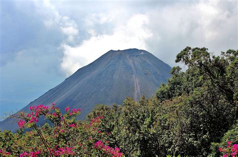 el salvador #trees #volcano #4K #wallpaper #hdwallpaper #desktop | El ...