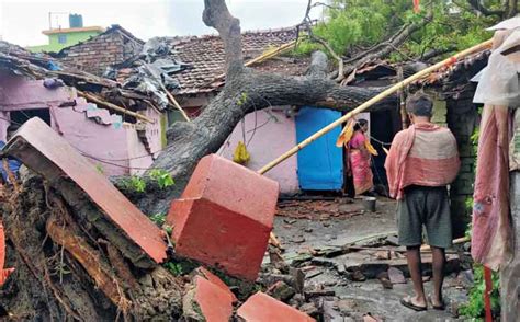 After Landfall in Odisha, Cyclone Yaas Wreaks Havoc in West Bengal Too ...