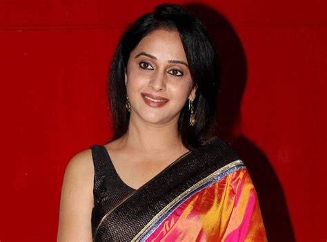 Mrinal Kulkarni Wiki, Affairs, Today Omg News, Updates, Hd Images Phone ...