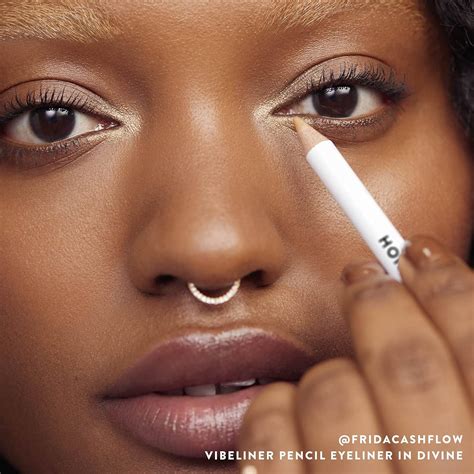 Buy Honest Beauty Vibeliner Pencil Eyeliner Divine (Gold) | With Jojoba ...
