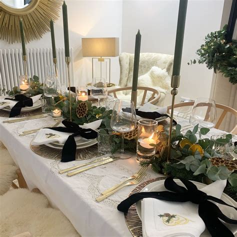 Christmas Table Styling Ideas From Bright and Bold to Traditional Luxe