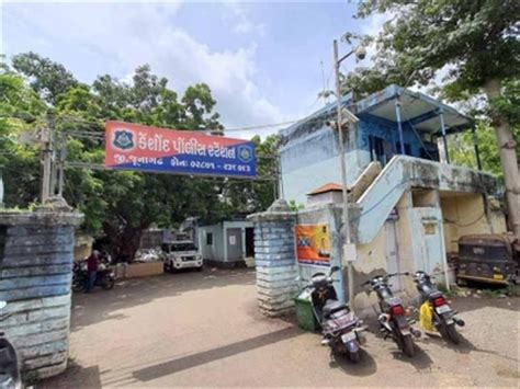 Man arrested in Guj for repeatedly raping minor, impregnating her