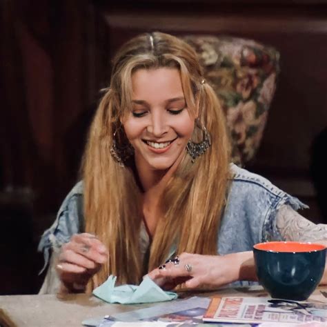 Friends Phoebe, Friends Cast, Friends Tv Series, Friends Moments, Friends Tv Show, Lisa Kudrow ...
