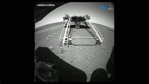 “祝融号”火星车成功驶上火星表面！ 视频和深度解读都在这了！|火星表面|火星车|祝融_新浪科技_新浪网