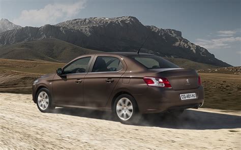 Peugeot 301: Strong outside, generous inside - 1/4