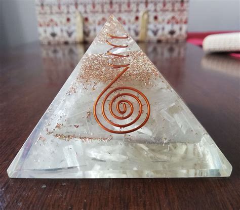 Healing stones / Reiki – tagged "vastu pyramid" – Kalyanastrogems