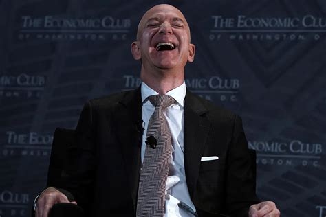 Not wanting to get old or die, Jeff Bezos is now funding immortality ...