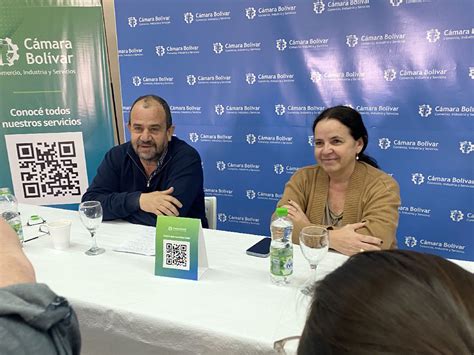 Programa de Becas para Socios de la Cámara Bolívar, Diálogo