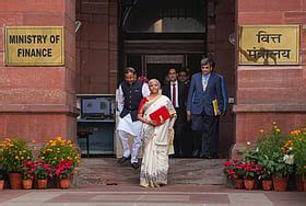 LIVE | Budget 2025: Will Centre offer tax breaks for middle class, cost ...