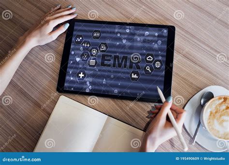 Health Information Technology Examples 的图像结果