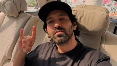 Has Vikrant Massey quit acting? His viral post about ‘last two films ...