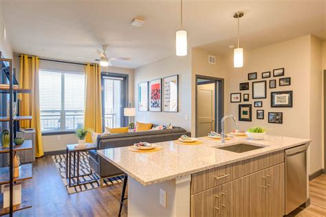 Apartments For Rent In Fort Collins | Union on Elizabeth