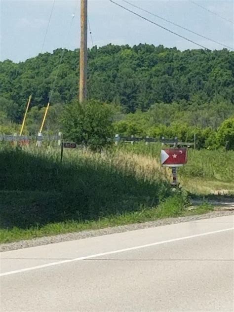 Spotted this mailbox in Spring Prairie, Wisconsin. Dead end in trying ...