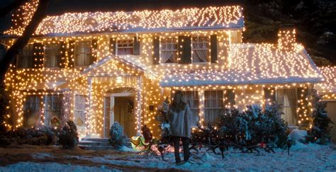 Someone in New York Recreated the ‘Christmas Vacation’ House’s Insane ...