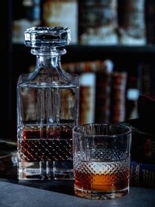 Goodhomes Decanter and Whiskey Glass Set 7 - Piece Bar Set Price in ...