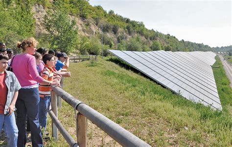 Students get inside look at impact of refuse on environment during ...