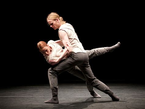 Noumena, Ulysses Awake & Between Two Fires | Meer