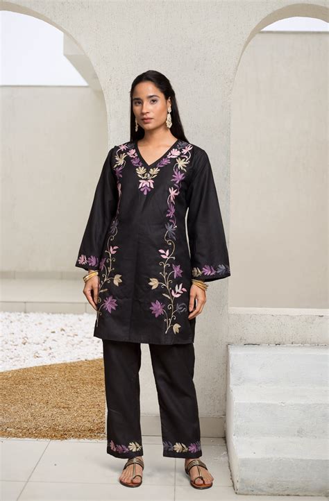House Of Kari(Chikankari Clothing) - Kashmiri Kurtas & Kurtis Sets