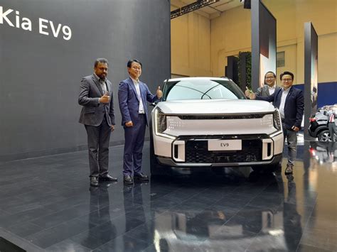Almost IDR2 billion, KIA EV9 GT Sold 71 Units att GIIAS 2023 - Indonesia Automotive News Portal