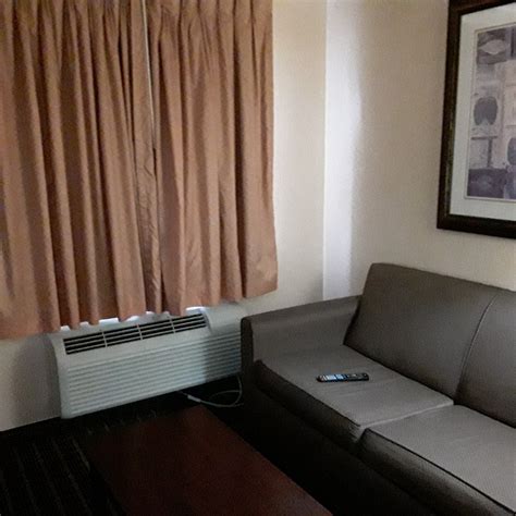 QUALITY INN & SUITES - 2026 Hotel Reviews, Photos, Rate Comparison (Big ...