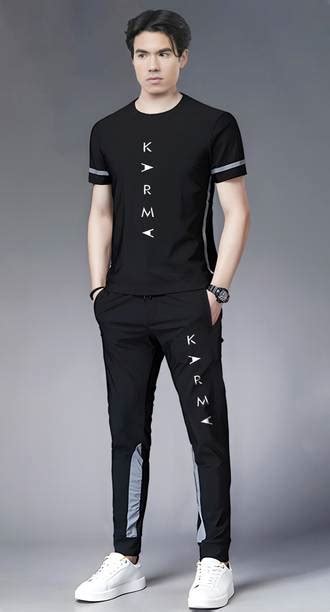 Sleepwear - Buy Sleepwear, Nightwear For Women, Men & Kids Online at ...