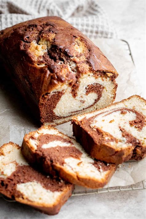Vanilla And Chocolate Swirl Cake