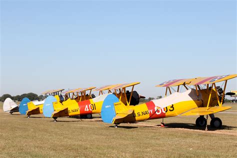 Alien Aircraft Stearman 的图像结果