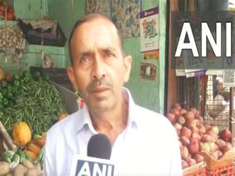 "Facing huge losses...": Himachal vegetable seller on damage to local ...