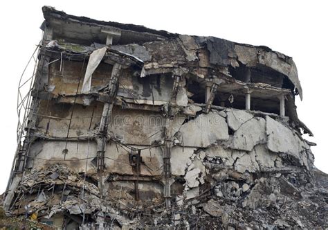 建筑物瓦砾毁坏了系列 库存图片. 图片 包括有 危险, 拱道, 被照顾的, 环境, 具体, 布琼布拉, 投炸弹者 - 10418955