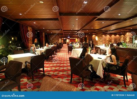 Fancy Restaurant 的图像结果