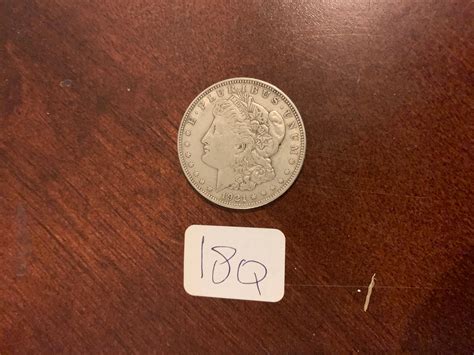 Lot - 1921 US Silver One Dollar Morgan Coin