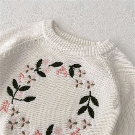 White Floral Embroidered Sweater – Sunshinebaby Products