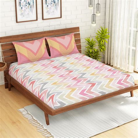 Buy SPACES Atrium Cotton 144TC Printed 3Pcs Fitted King Bedsheet Set ...