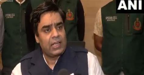 Delhi Police arrest absconding accused in attempt to murder, robbery ...