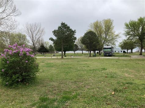 Escape To Paradise: Oklahoma Grand Country Lakeside RV Park Awaits!