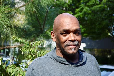 After 25 years behind bars, Oregon man walks free as prosecutors ...