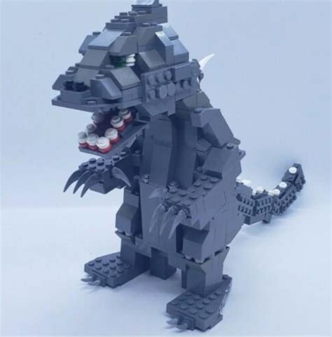 LEGO Godzilla Build Easy Mini 的图像结果