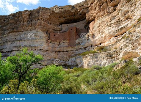 Montezuma`s Castle Indian Ruins, Arizona Cliff Dwellings Stock Image ...