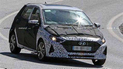 Third generation Hyundai Elite i20 spotted on test - Global and India ...