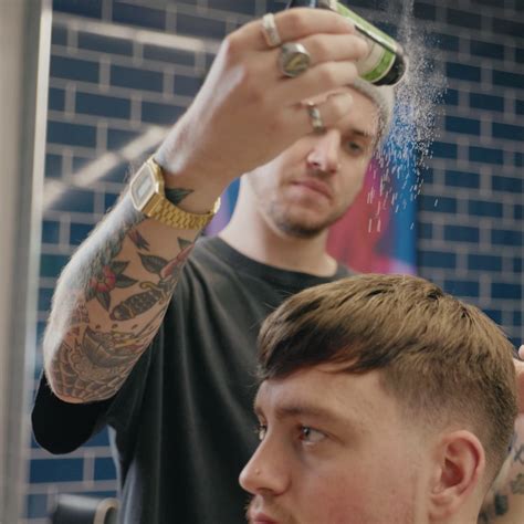 How To Use Hair Powder On Short Hair - BEST MEN HAIRCUTS