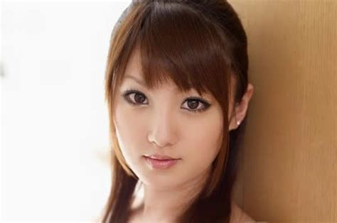 AV女優「AIKA」的個人檔案