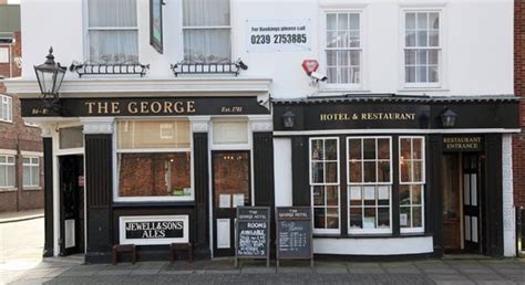 THE GEORGE HOTEL (Portsmouth) - Hotel Reviews, Photos, Rate Comparison ...