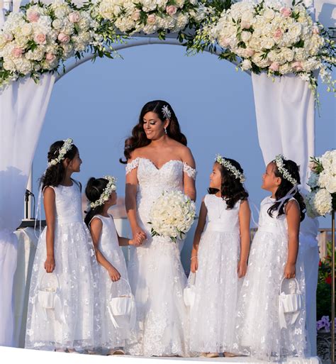 Rezultat imagine pentru Little Bride Commercial